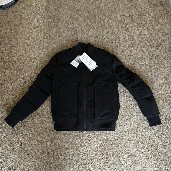 (2) Reversible lululemon winter bomber jacket - Picture 2 of 8